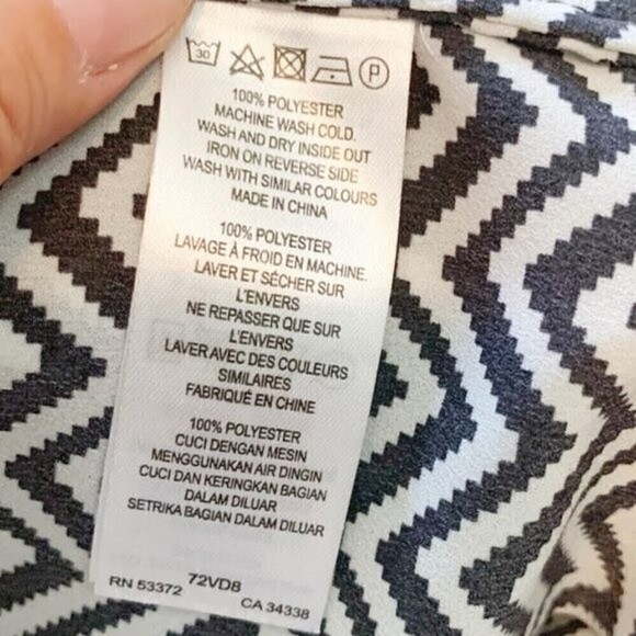 French Connection 3/4 Sleeve Keyhole Casual Career Lightweight Printed Blouse - Picture 15 of 15